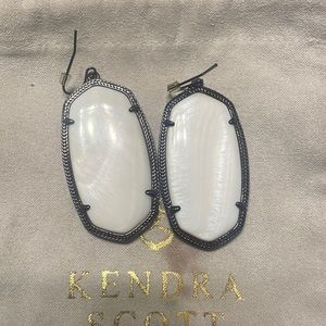 Kendra Scott Danielle Earrings